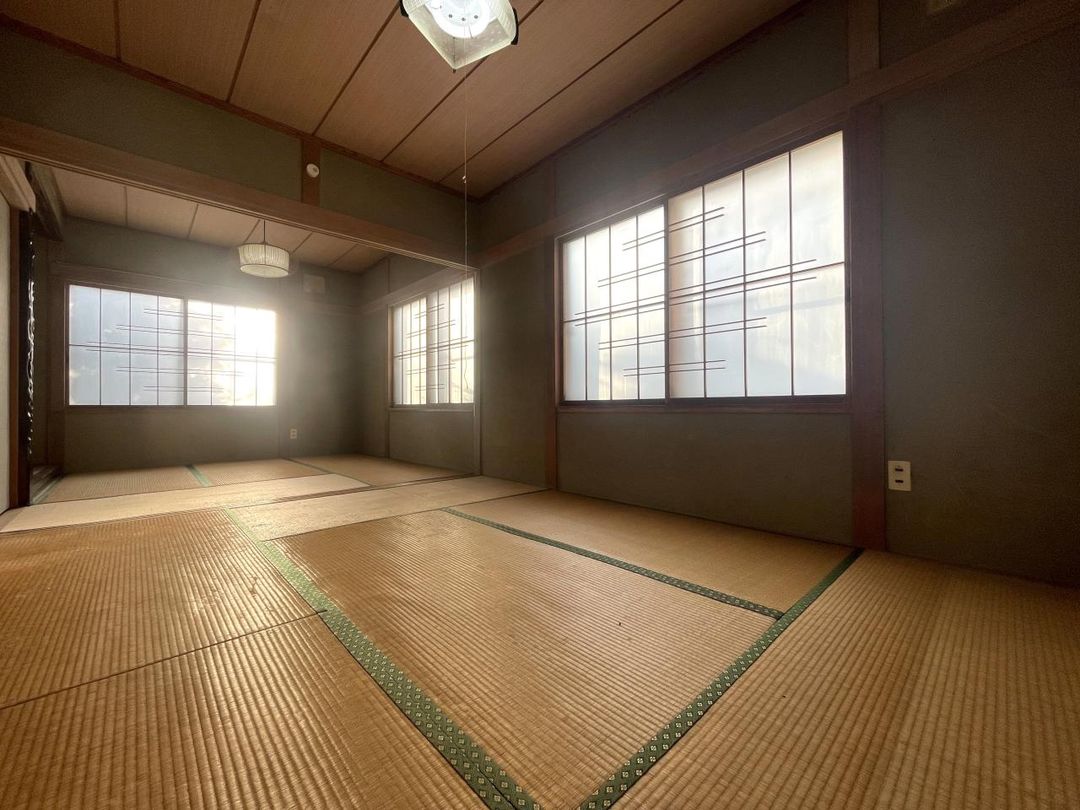 4LDK Detached House for Renovation in Sapporo's Yamano te - Thumbnail 2