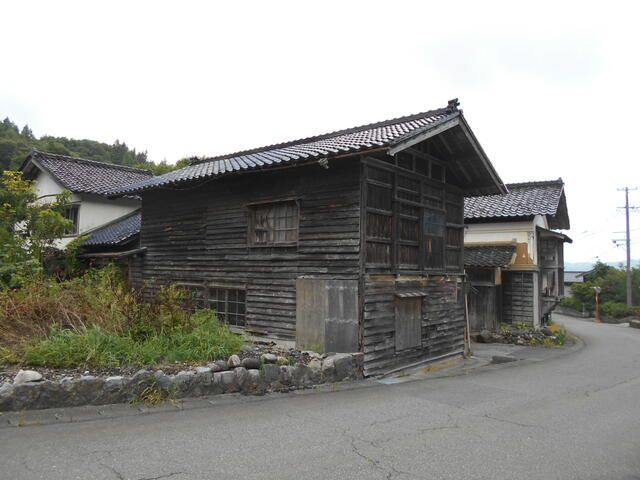 1945 6K House with Storehouse on 479 sqm Land in Tsuruoka - Thumbnail 2