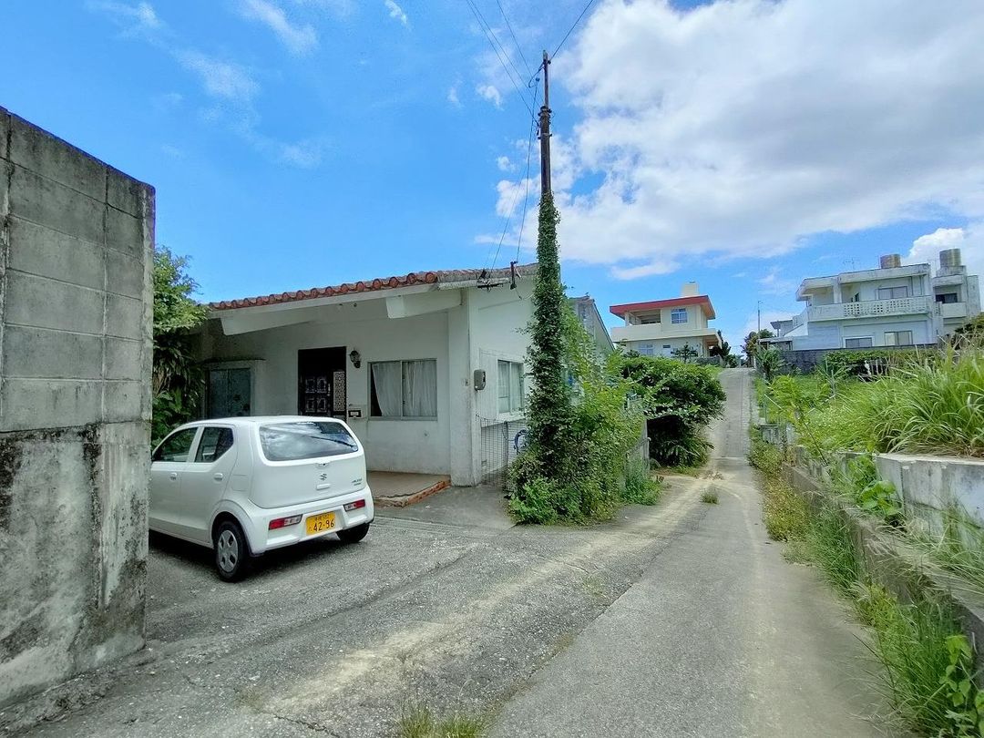 4LDK Detached House for Sale in Yaese, Okinawa with 544 sqm Land - Thumbnail 2