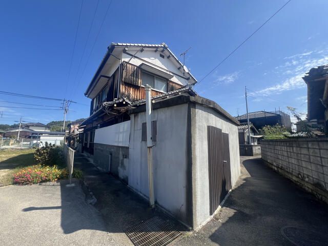Spacious 6DK Rental House in Niihama, Ehime - 20,000 Yen - Thumbnail 2