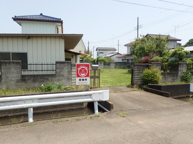 Pre-owned 4K House in Chikusei, Ibaraki with Large Garden - Thumbnail 2
