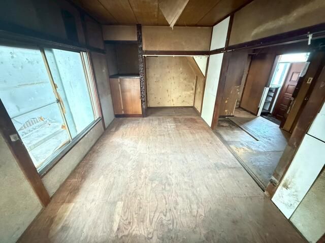 2.5M Yen Fixer-Upper House in Kawajima, Saitama - 2LDK Near School - Thumbnail 4