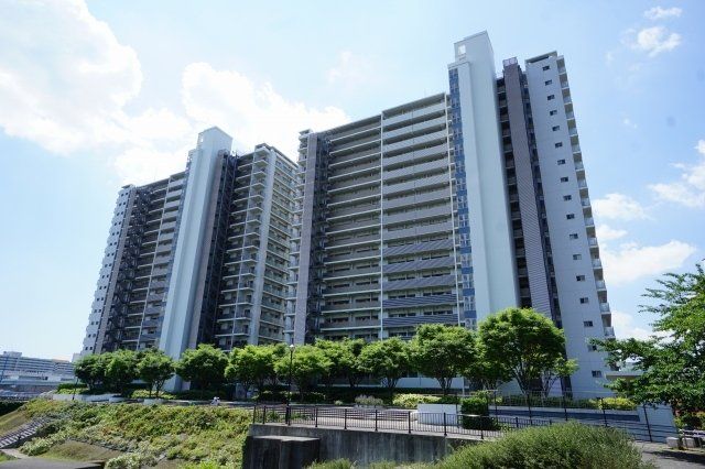 4LDK Apartment for Sale in Minamisenju, Arakawa Ward, Tokyo - Thumbnail 2