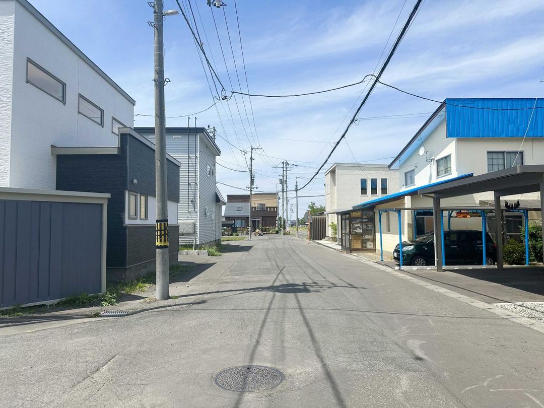 4LDK Detached House for Sale in Sapporo's Kita Ward - Thumbnail 3