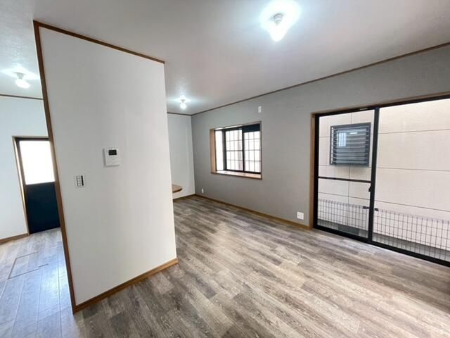 Renovated 4LDK Detached House for Sale in Kishiwada, Osaka - Thumbnail 4