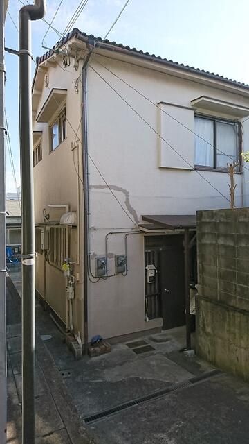 2K Apartment for Rent in Suita, Osaka - 39,000 Yen - Thumbnail 3