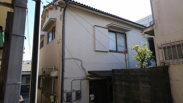2K Apartment for Rent in Suita, Osaka - 39,000 Yen - Thumbnail 2