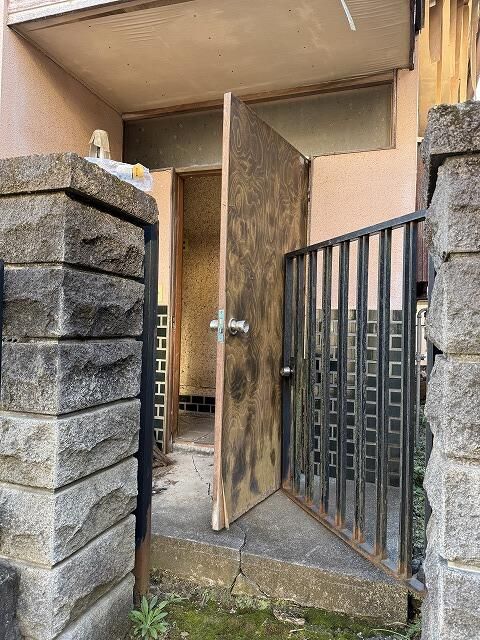 3DK Wooden House for Sale in Sagamihara, Kanagawa - Thumbnail 2