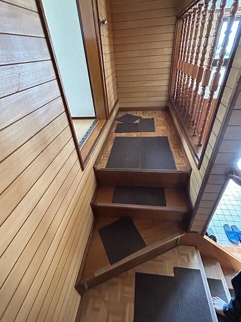 4LDK House for Sale in Quiet Hakodate Neighborhood, Hokkaido - Thumbnail 2