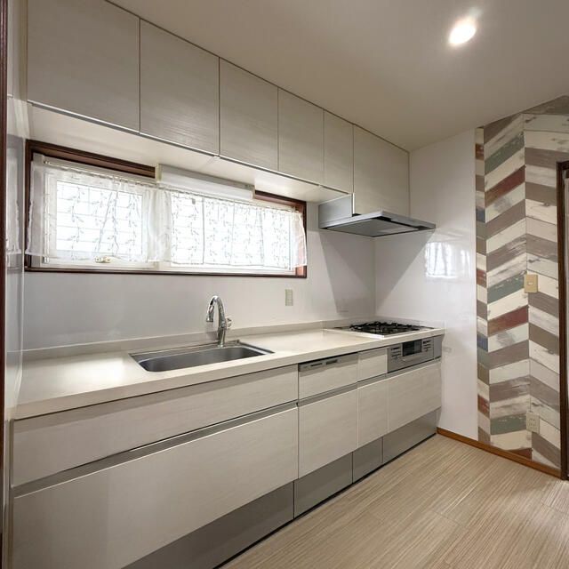 1993 3LDK House in Quiet Sapporo Neighborhood with 2020 Renovations - Thumbnail 3