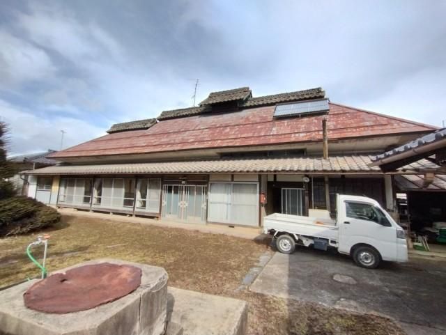 1927 Kominka with 586 Tsubo Land & Field in Nagano - Thumbnail 2