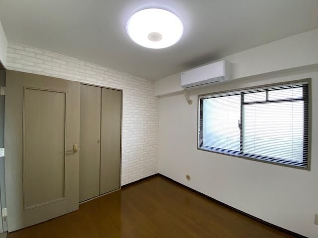 Renovated 3LDK Apartment for Sale in Sakai, Osaka - Gran Court - Thumbnail 4