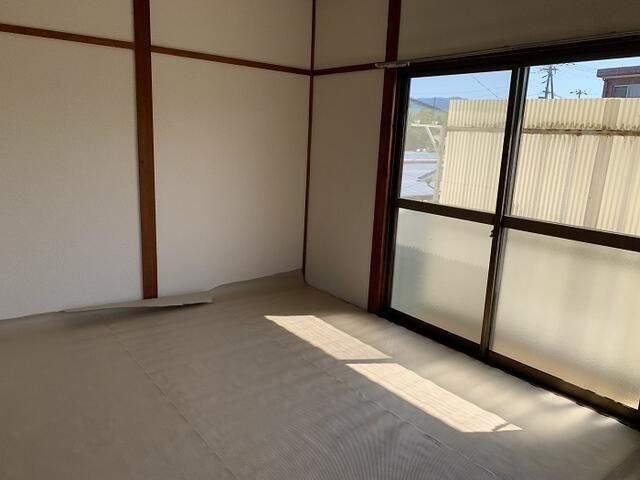 1K Apartment for Rent in Matsuyama, Ehime - 18,000 JPY - Thumbnail 4