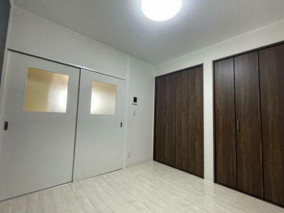 2K Apartment for Rent in Neyagawa, Osaka - Pet & LGBT Friendly - Thumbnail 4