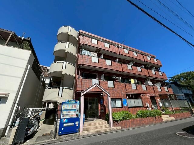Kagoshima City 1R Apartment for Rent near Kamishioya Station - Image 1