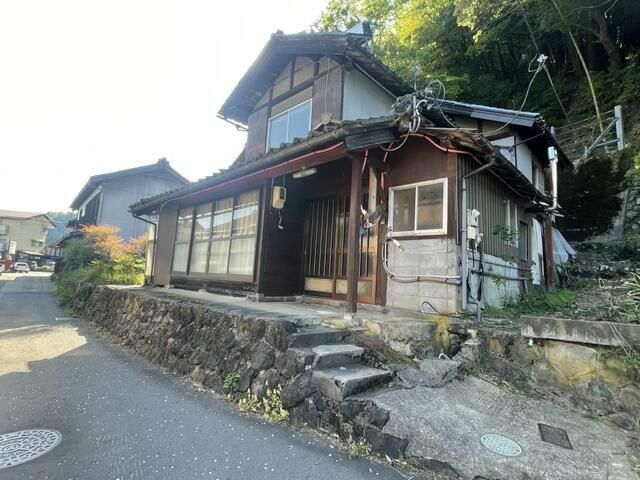 6LDK Detached House for Sale in Sabae, Fukui Prefecture - Thumbnail 3