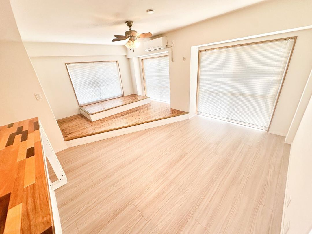 Renovated 2LDK Apartment for Sale in Katsushika, Tokyo - Thumbnail 2