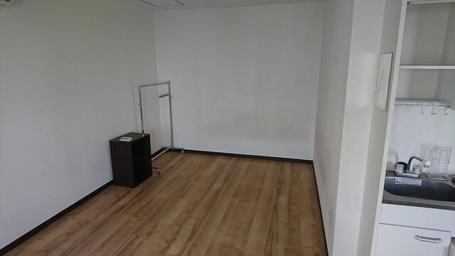 Suita Station 3min Walk, Spacious 1R Apartment for Rent - 50,000yen - Thumbnail 4