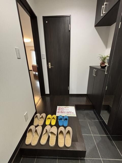 2021 Built 4LDK House with Mt. Fuji Views in Ebina, Kanagawa - Thumbnail 3