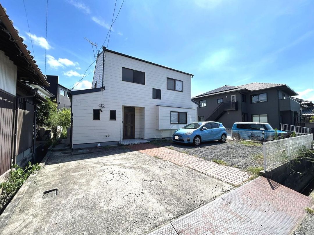 3SLDK Resale House in Takamatsu, Kagawa - 99.89 sqm - Thumbnail 2