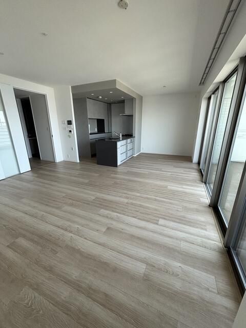 2LDK Apartment with Rainbow Bridge View in Tokyo Chuo Ward - Thumbnail 3