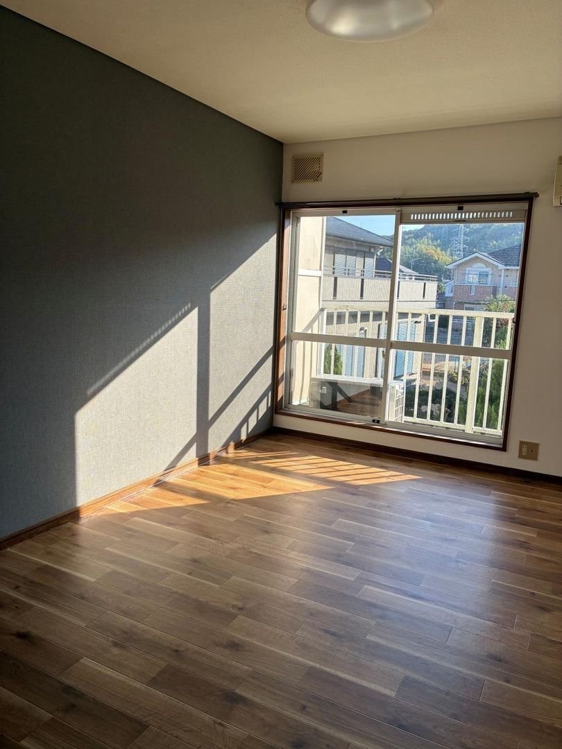 1K Apartment for Rent in Ube, Yamaguchi - 21,000 Yen - Thumbnail 4