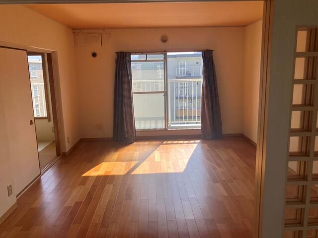 4LDK Apartment for Sale in Kashihara, Nara - 96.59㎡ Corner Unit - Thumbnail 3