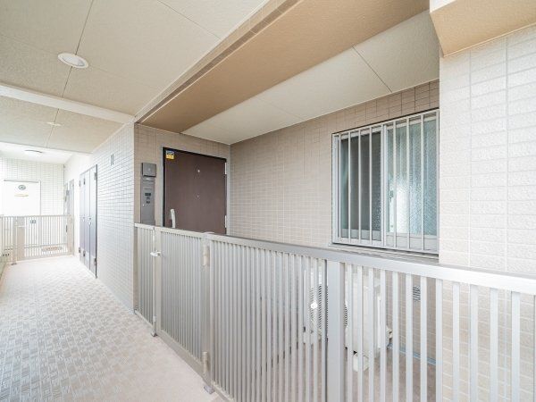 1LDK Apartment for Sale in Higashi-Nippori, Arakawa, Tokyo - Thumbnail 3
