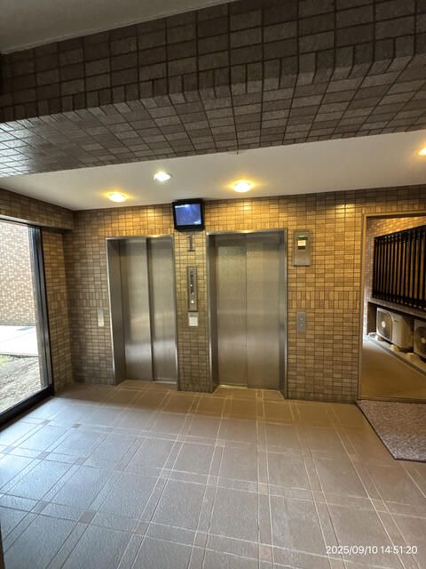 2LDK Apartment for Sale in Matsubara, Osaka - 60.14 sqm - Thumbnail 4