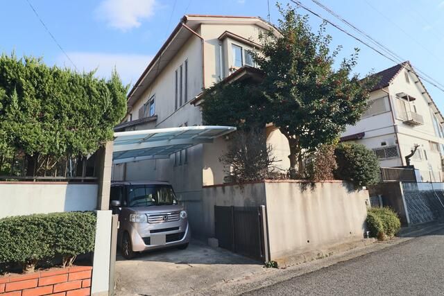 5LDK Detached House for Sale in Takamatsu, Kagawa - Thumbnail 2