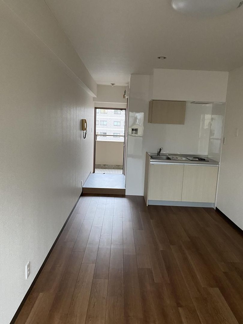 Studio Apartment for Sale in Asakusa, Tokyo - 6.26% Yield - Thumbnail 2