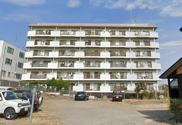 2LDK Apartment for Sale in Tokushima City with 2011 Renovation - Image 1