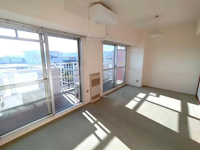 3LDK Apartment for Sale in Iwade, Wakayama - 59.27 sqm - Thumbnail 4