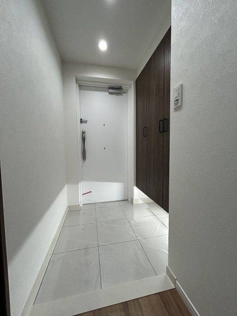 3LDK Apartment for Sale in Joto Ward, Osaka - Thumbnail 4