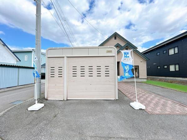 2001 3LDK Two-Generation House for Sale in Fukagawa, Hokkaido - Thumbnail 3