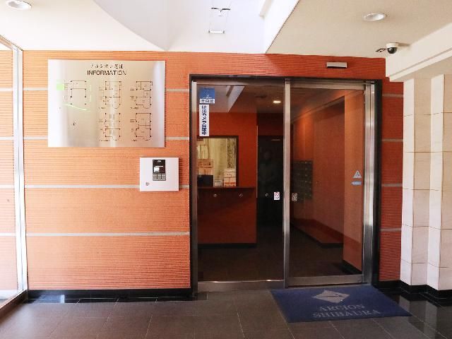 Designer Apartment in Shibaura, Minato, Tokyo | 24.07 sqm - Thumbnail 4