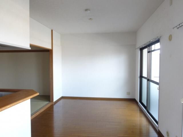 3LDK Apartment for Sale in Hirakata, Osaka - Melody Heim - Thumbnail 3