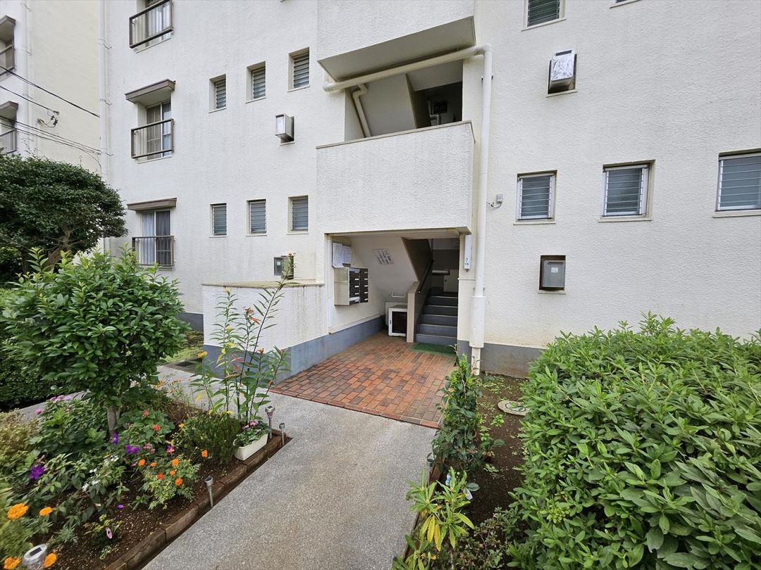 3DK Apartment for Sale in Sakaneyama, Yokohama - 46.22 sqm - Thumbnail 4