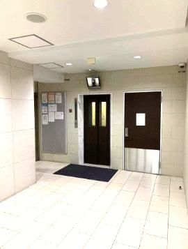 Renovated 1LDK Apartment for Sale in Ikebukuro, Tokyo - Thumbnail 3