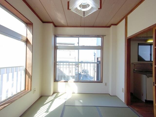 1K Apartment for Rent near Shin-Fuji Station, Fuji City - Thumbnail 3