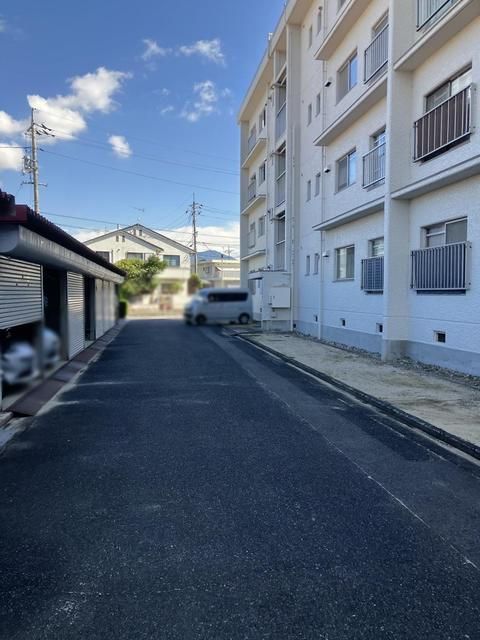 4DK Apartment for Sale in Ochiai, Hiroshima - 70.35 sqm - Thumbnail 2