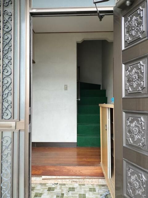 Riverside RC 3-Story House for Hobby Workshop in Ehime - Thumbnail 3