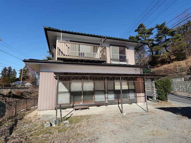 4DK Detached House on Large Plot in Quiet Chino, Nagano - Thumbnail 2