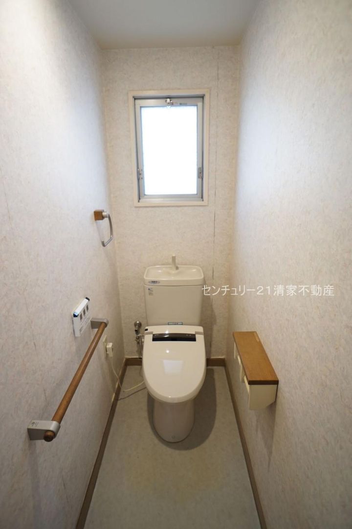 4LDK Terrace House for Sale in Kasugai, Aichi with Garden - Thumbnail 2