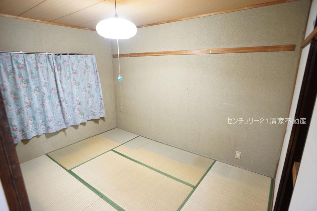4LDK Terrace House for Sale in Kasugai, Aichi with Garden - Thumbnail 3