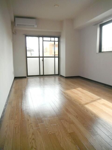 1K Apartment for Sale in Maebashi, Gunma - Near Shinmaebashi Station - Thumbnail 3