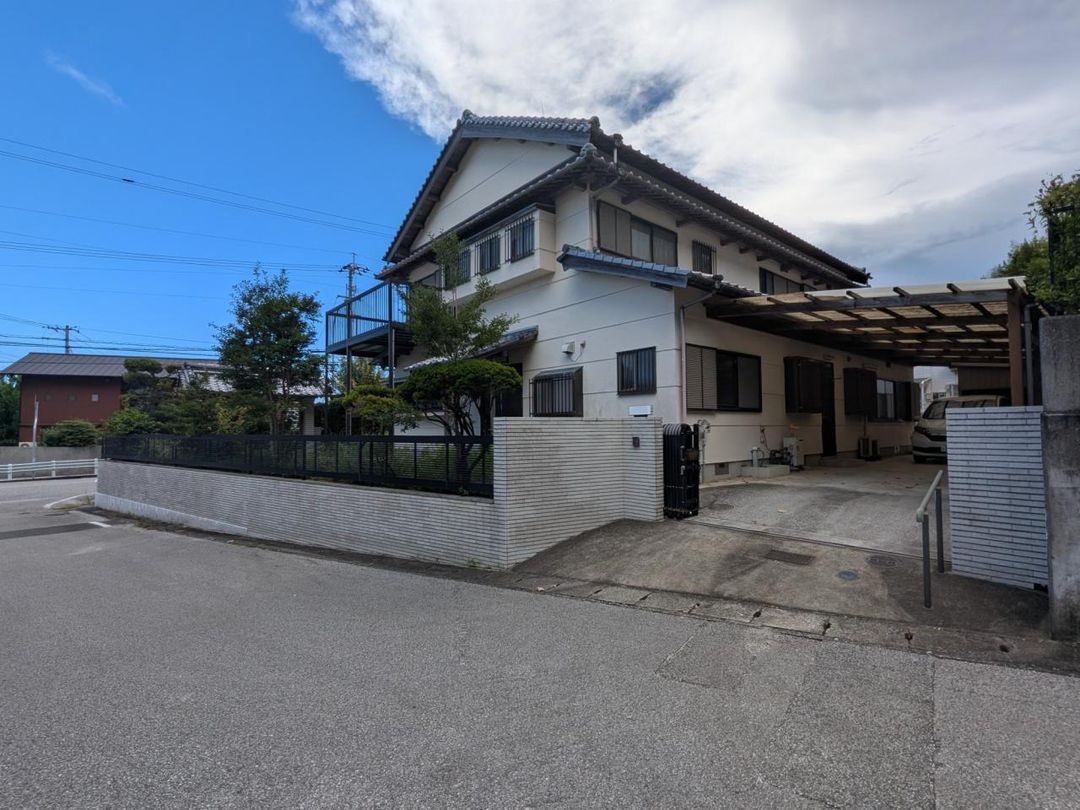 Spacious 8LDK House for Sale in Nankoku City, Kochi - Thumbnail 2