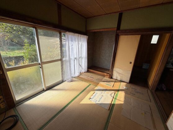 4DK House for Sale in Quiet Mihara, Hiroshima - 1.6M Yen - Thumbnail 3