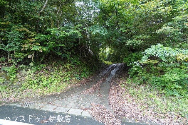 Land for Sale in Kagoshima City with Old House | 2809 sqm - Thumbnail 2