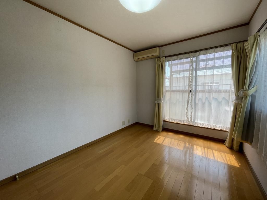 4LDK House in Akashi with South-Facing Balcony - Thumbnail 2